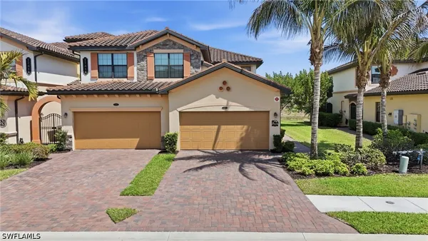 Property Slideshow image 2 of 50 | 17411 cherrywood ct 7304, Bonita Springs, FL, 34135