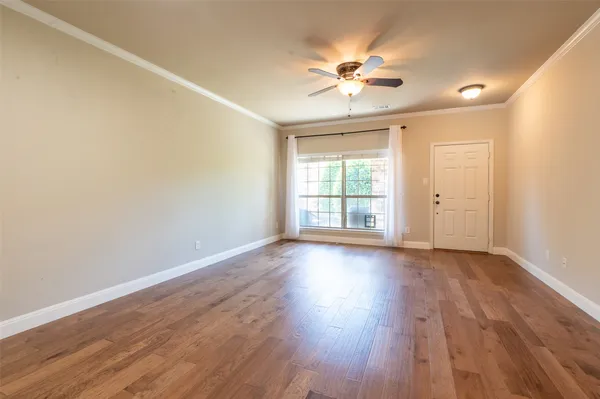 Property Slideshow image 3 of 24 | 3075 willow grove blvd 1105, Mckinney, TX, 75070