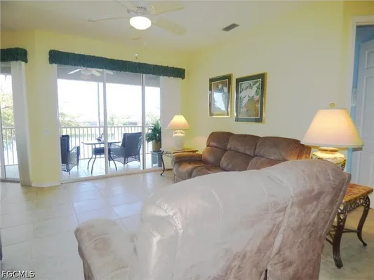 Property Slideshow image 2 of 20 | 10018 sky view way 804, Fort Myers, FL, 33913