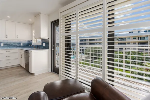 Property Slideshow image 3 of 43 | 3450 gulf shore blvd 305, Naples, FL, 34103