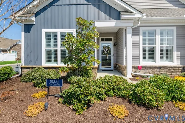 Property Slideshow image 3 of 42 | 10333 farm glen way, Glen Allen, VA, 23059