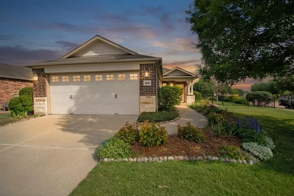 Property Slideshow image 2 of 36 | 3831 county seat ln, Richmond, TX, 77469