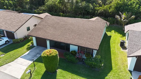Property Slideshow image 3 of 17 | 6329 tall cypress cir, ,, FL, 33463