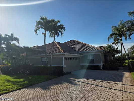 Property Slideshow image 2 of 38 | 8468 brittania dr, Fort Myers, FL, 33912