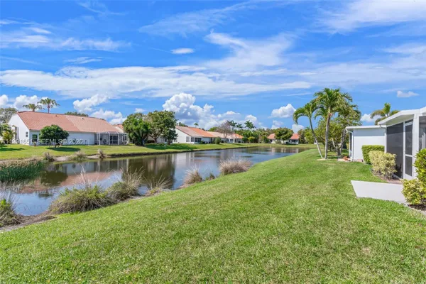 Property Slideshow image 2 of 62 | 15465 lake magnolia pl, Delray Beach, FL, 33484
