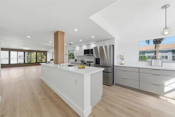 Property Slideshow image 3 of 51 | 800 sw 125th way 312o, Pembroke Pines, FL, 33027