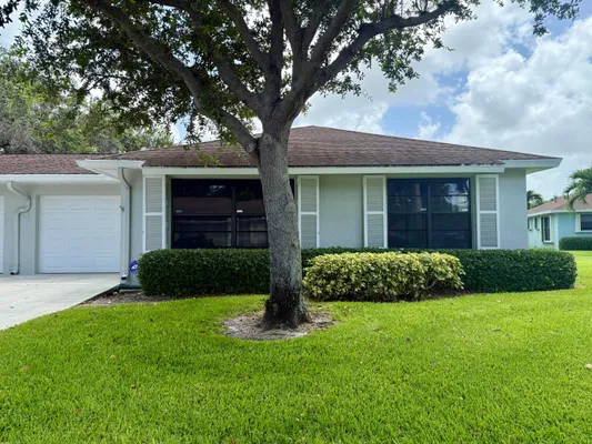 Property Slideshow image 2 of 12 | 9890 pecan tree dr b, Boynton Beach, FL, 33436