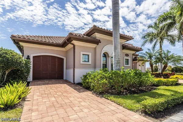 Property Slideshow image 3 of 50 | 6624 barbera ln, Naples, FL, 34113