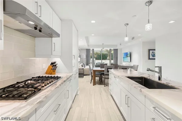 Property Slideshow image 2 of 40 | 6897 grenadier blvd 206, Naples, FL, 34108