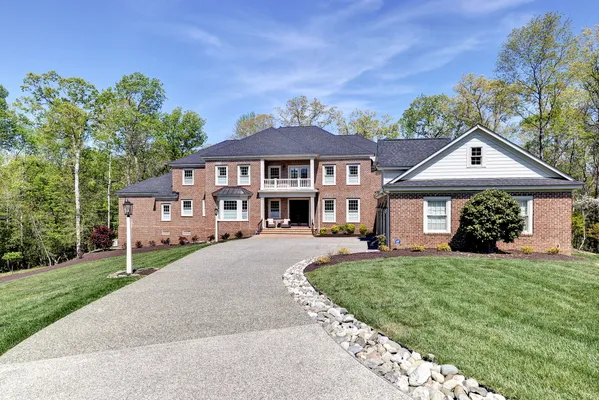 Property Slideshow image 2 of 67 | 239 woburn, Williamsburg, VA, 23188