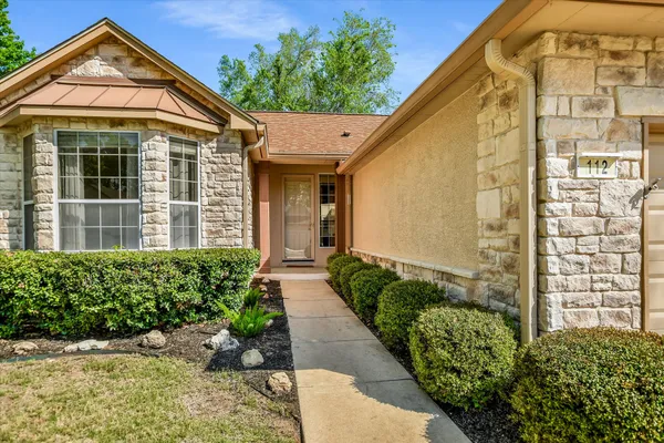 Property Slideshow image 3 of 24 | 112 bluebell dr, Georgetown, TX, 78633