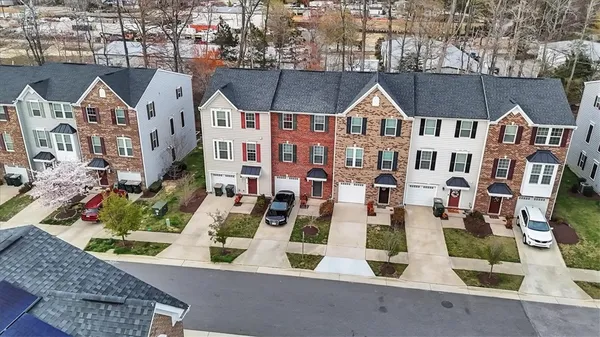 Property Slideshow image 3 of 39 | 106 mccormick pl, Williamsburg, VA, 23185