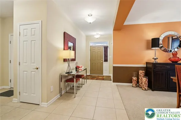 Property Slideshow image 3 of 62 | 2113 kingsview rd, Lower Macungie Twp, PA, 18062