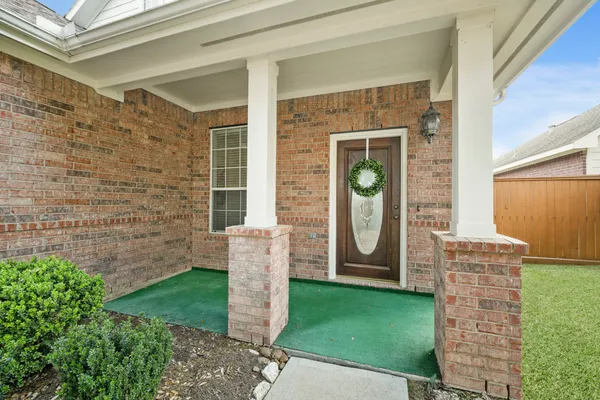 Property Slideshow image 2 of 43 | 25003 spring ash ln, Katy, TX, 77494
