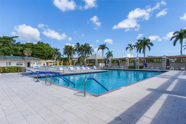 Property Slideshow image 3 of 46 | 2304 lucaya ln g1, Coconut Creek, FL, 33066