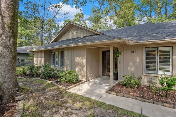 Property Slideshow image 3 of 40 | 115 hickory dr, Conway, SC, 29526