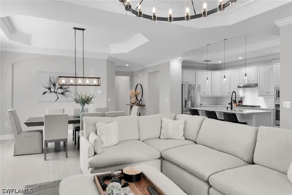 Property Slideshow image 2 of 44 | 2926 aviamar cir, Naples, FL, 34114