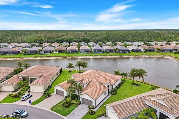 Property Slideshow image 2 of 49 | 28558 lobos cir, Bonita Springs, FL, 34135