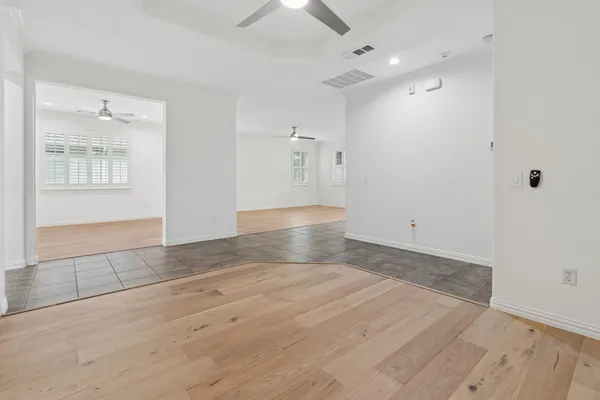 Property Slideshow image 3 of 28 | 9505 rivercrest dr, Denton, TX, 76207