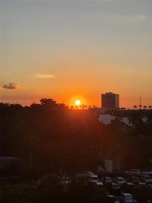 Property Slideshow image 2 of 15 | 20400 w country club dr 605, Aventura, FL, 33180