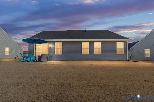 Property Slideshow image 3 of 66 | 7458 southamptonshire way, New Kent, VA, 23124