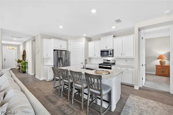 Property Slideshow image 3 of 46 | 15330 yellow birch ct, Alva, FL, 33920