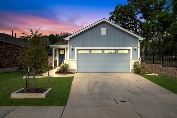 Property Slideshow image 2 of 35 | 212 coachsmith st, Georgetown, TX, 78633