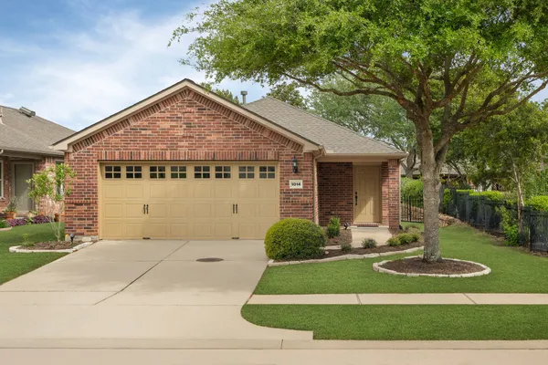 Property Slideshow image 2 of 49 | 1014 oleander way, Richmond, TX, 77469