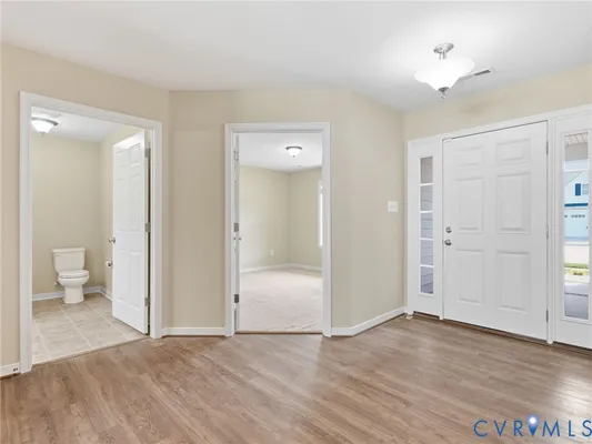 Property Slideshow image 2 of 35 | 7304 beechbark ln, Mechanicsville, VA, 23111