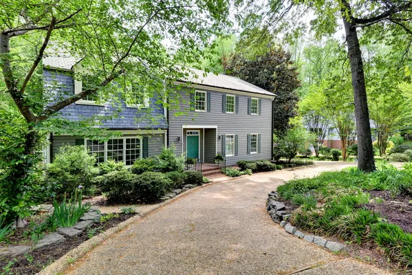 Property Slideshow image 2 of 34 | 106 wentworth, Williamsburg, VA, 23188