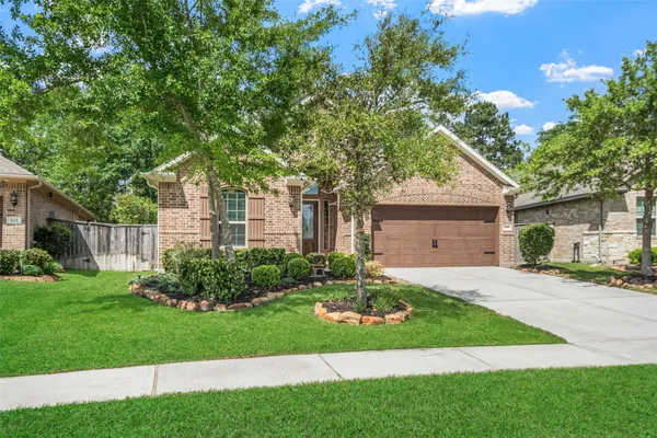 Property Slideshow image 2 of 45 | 109 gray vervain ct, Montgomery, TX, 77316