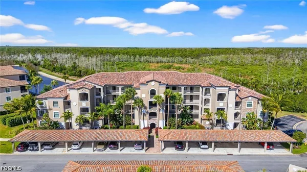 Property Slideshow image 2 of 49 | 9815 giaveno ct 1222, Naples, FL, 34113