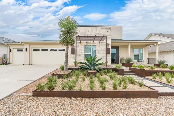 Property Slideshow image 2 of 40 | 205 playing cypress, San Marcos, TX, 78666