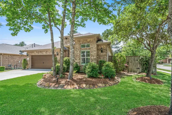 Property Slideshow image 3 of 50 | 102 bellardia ct, Montgomery, TX, 77316