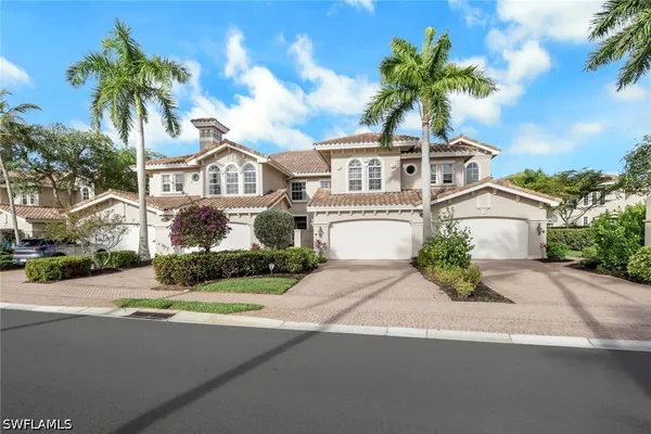 Property Slideshow image 2 of 50 | 9097 cherry oaks trl 202, Naples, FL, 34114