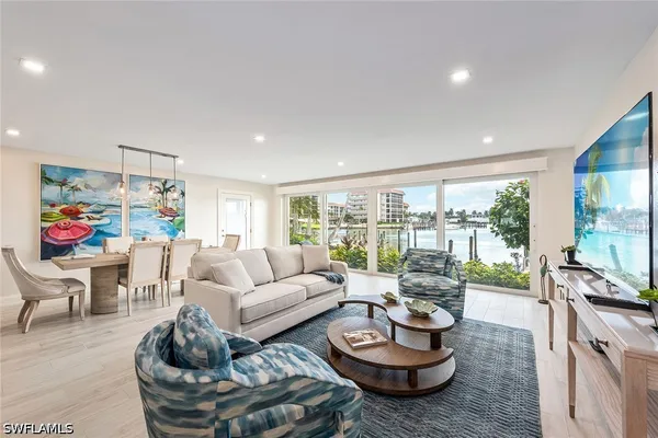 Property Slideshow image 2 of 27 | 2850 gulf shore blvd 102, Naples, FL, 34103