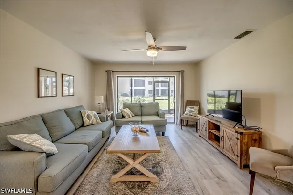 Property Slideshow image 3 of 13 | 11110 caravel cir 110, Fort Myers, FL, 33908