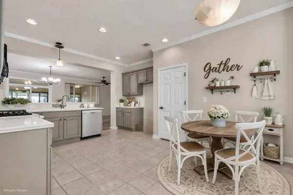 Property Slideshow image 3 of 34 | 409 rio grande loop, Georgetown, TX, 78633