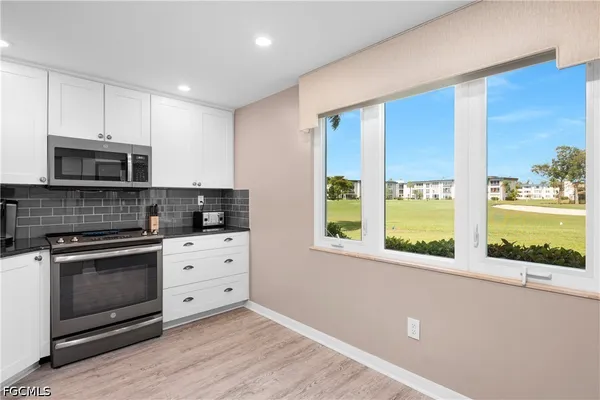 Property Slideshow image 3 of 18 | 6102 augusta dr 116, Fort Myers, FL, 33907