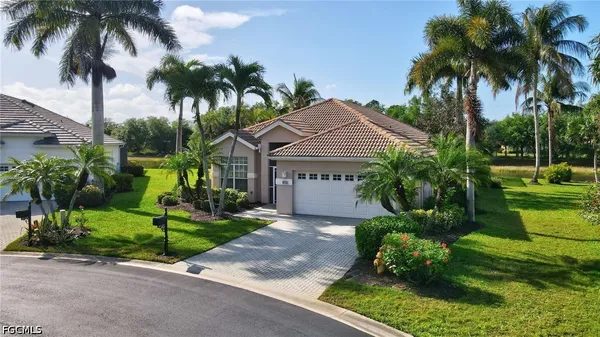 Property Slideshow image 2 of 50 | 8722 brittania dr, Fort Myers, FL, 33912