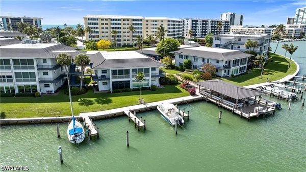 Property Slideshow image 2 of 23 | 3400 gulf shore blvd j3, Naples, FL, 34103