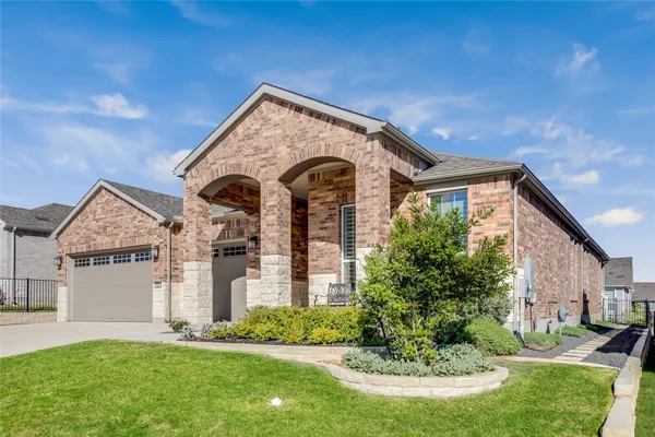 Property Slideshow image 3 of 39 | 102 pointer ln, Georgetown, TX, 78633