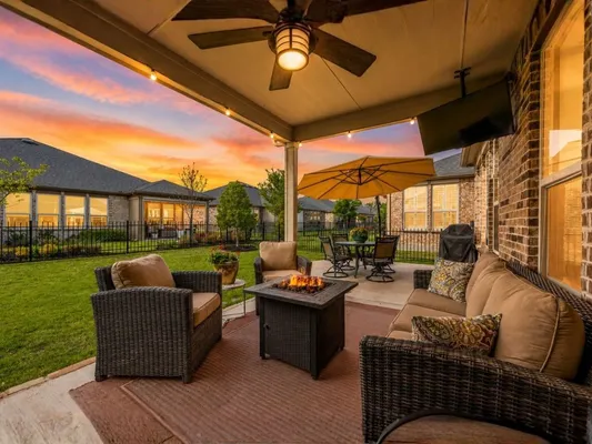 Property Slideshow image 2 of 39 | 900 forgotten forest way, Mckinney, TX, 75071