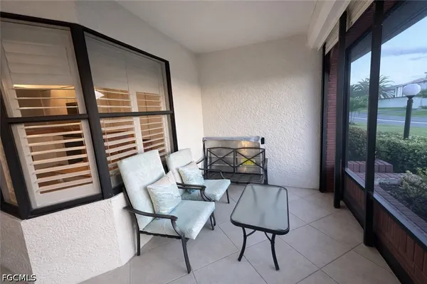 Property Slideshow image 2 of 21 | 11471 caravel cir 3204, Fort Myers, FL, 33908