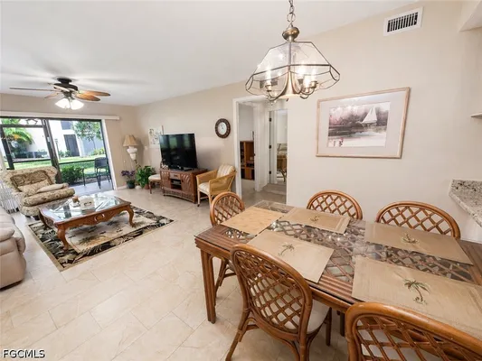 Property Slideshow image 2 of 19 | 11610 caravel cir 108, Fort Myers, FL, 33908