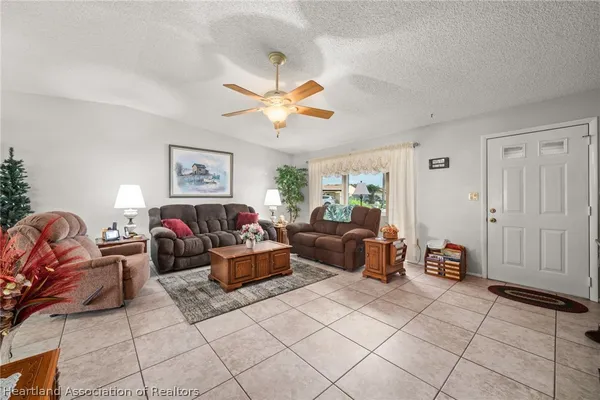 Property Slideshow image 2 of 37 | 3914 sunbird cir, Sebring, FL, 33872