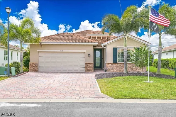 Property Slideshow image 2 of 45 | 3273 apple blossom dr, Alva, FL, 33920