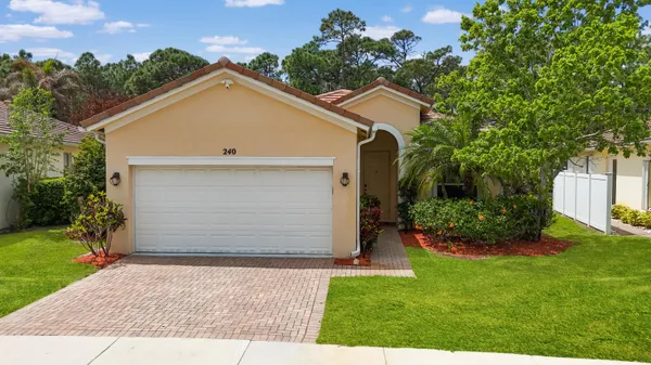 Property Slideshow image 2 of 35 | 240 sw coconut key way way, Port St Lucie, FL, 34986