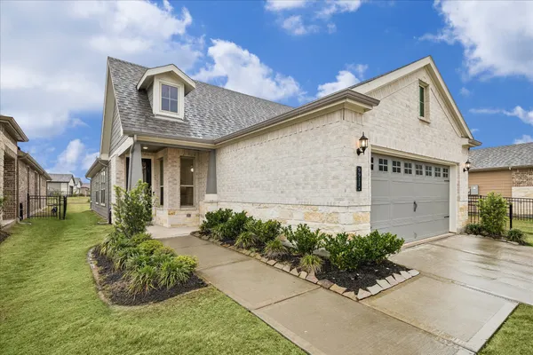 Property Slideshow image 2 of 15 | 9911 monarch landing cv, Willis, TX, 77318