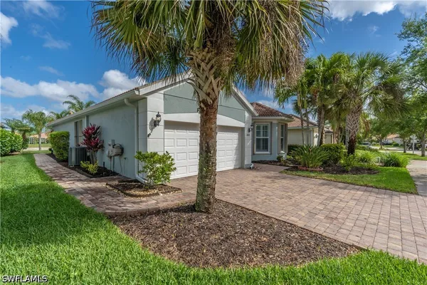 Property Slideshow image 2 of 32 | 8459 benelli ct, Naples, FL, 34114